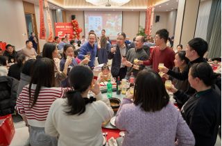 金蛇昂首 鴻運當頭 | 海外2025年新春團圓晚宴溫暖落幕