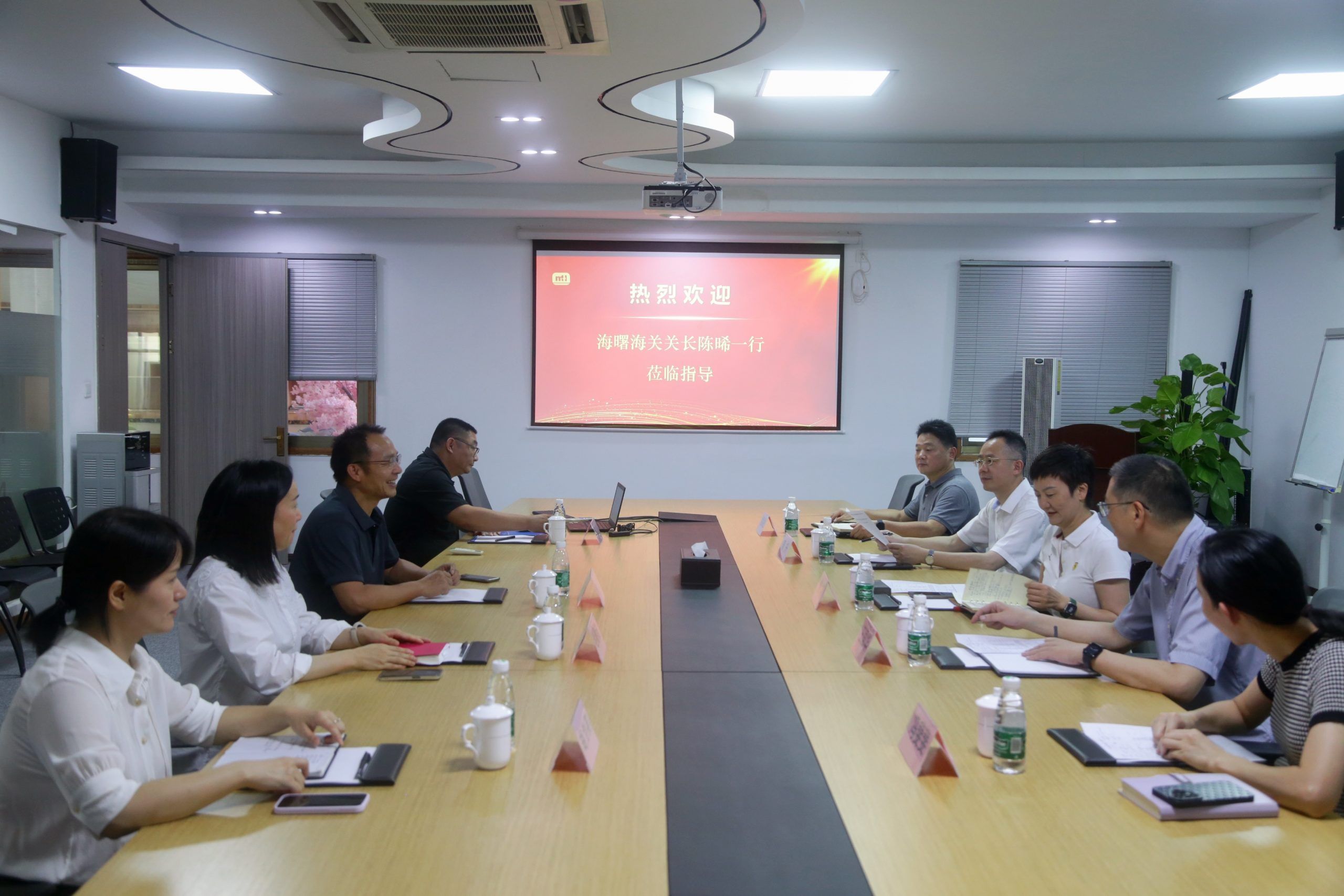 關企合作 共謀發(fā)展 | 海曙區(qū)海關關長陳晞一行蒞臨萌恒走訪調研