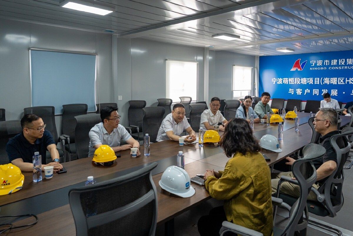 海曙區(qū)委副書記、區(qū)長徐洪濤赴萌恒段塘項(xiàng)目現(xiàn)場走訪調(diào)研